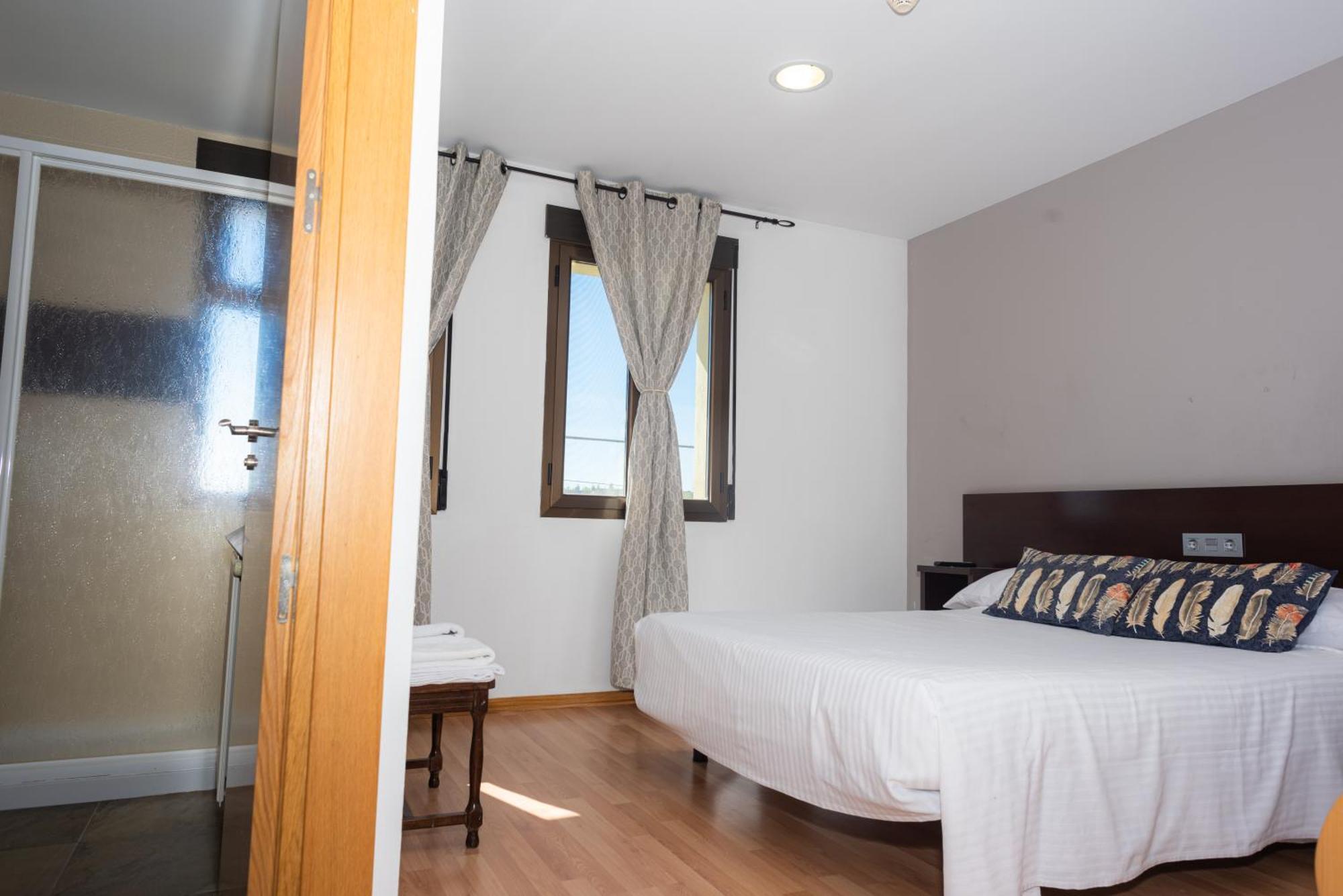 Hostal Venta De Valcorba Soria Luaran gambar