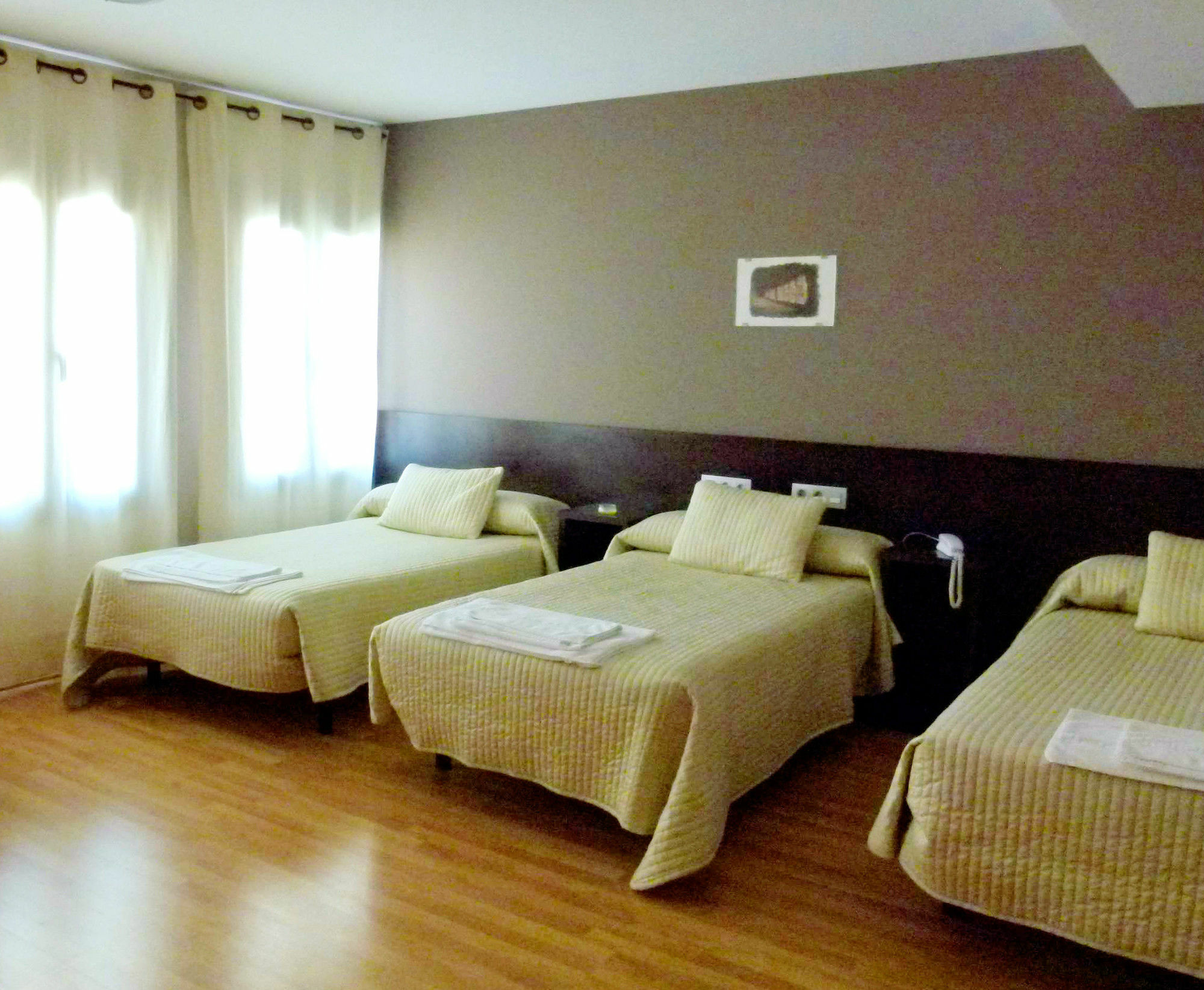 Hostal Venta De Valcorba Soria Luaran gambar